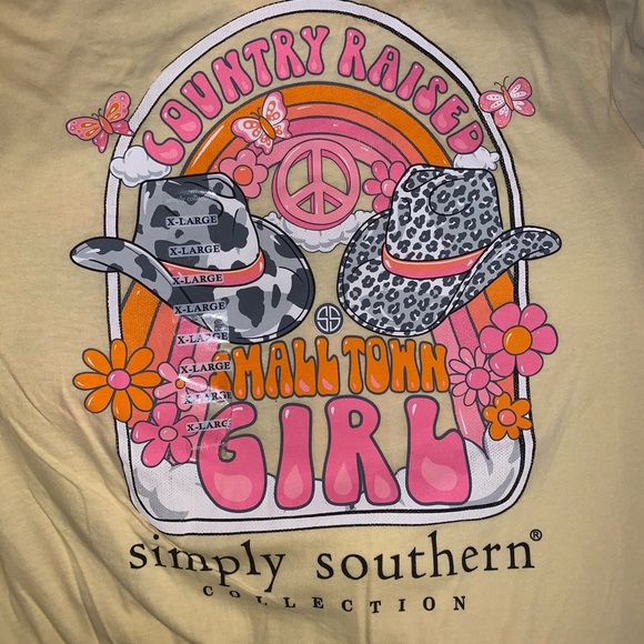 NWT Simply Southern yellow country small town girl tshirt size XL cowboy hat - Picture 4 of 6